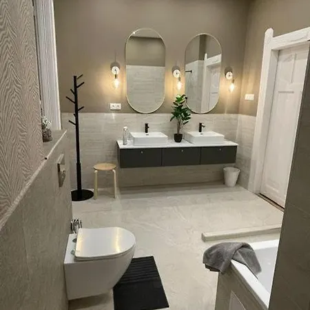 Orangehomes Panthera Luxury Apartament