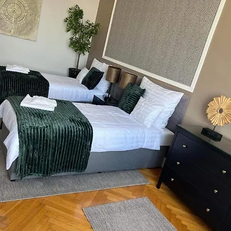 Orangehomes Panthera Luxury * بودابست